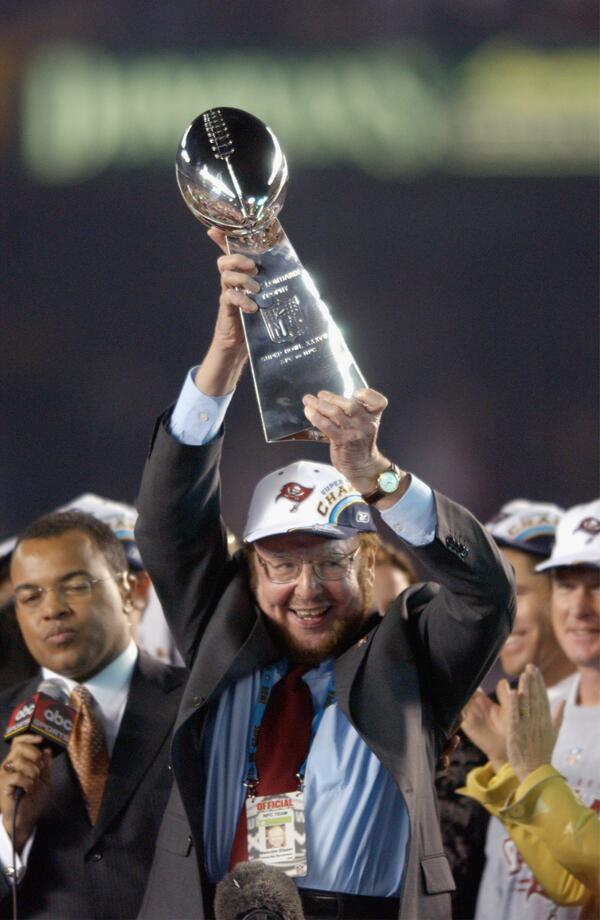 Manchester United and @TBBuccaneers owner Malcolm Glazer has died, the #NFL club has announced #MUFC