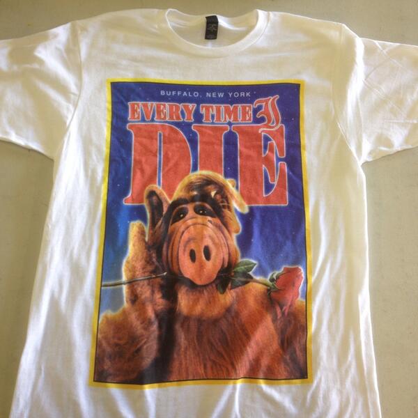 GLADRAGSINK's tweet image. 4 Color CMYK Process Print #bandmerch #merch #screenprinting #screenprint #customtees #shirts #gladragsink