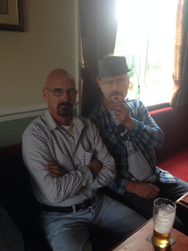 1990_jasmine's tweet photo. @BryanCranston Twins?? #walterwhite #BreakingBad http://t.co/SKXEZQM5jM