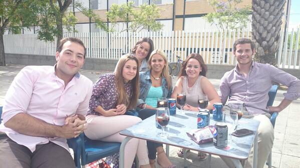 Maryvillalbera's tweet photo. @rosario_maria @Mariia176 @virpm16 @manuelmartin94 pre-foto http://t.co/b7X0EWBCe0