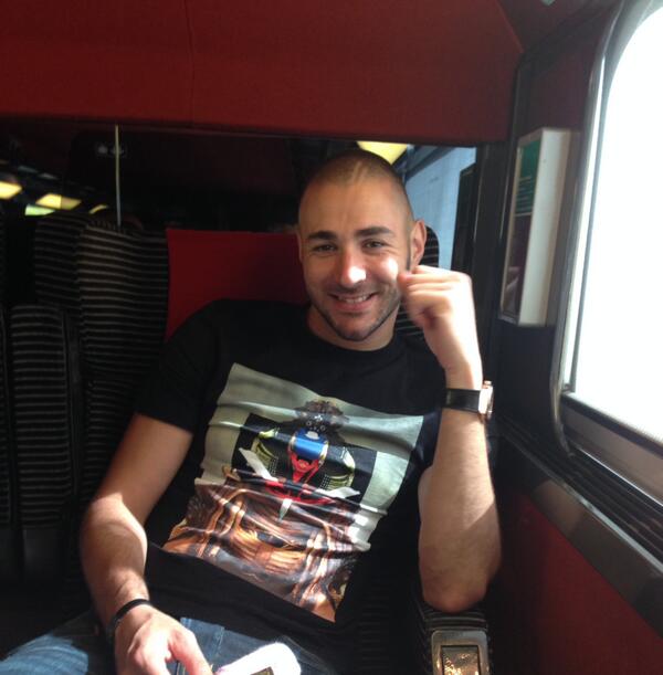KARIM BENZEMA 1987 - Page 15 BovCuJHCUAAixjn
