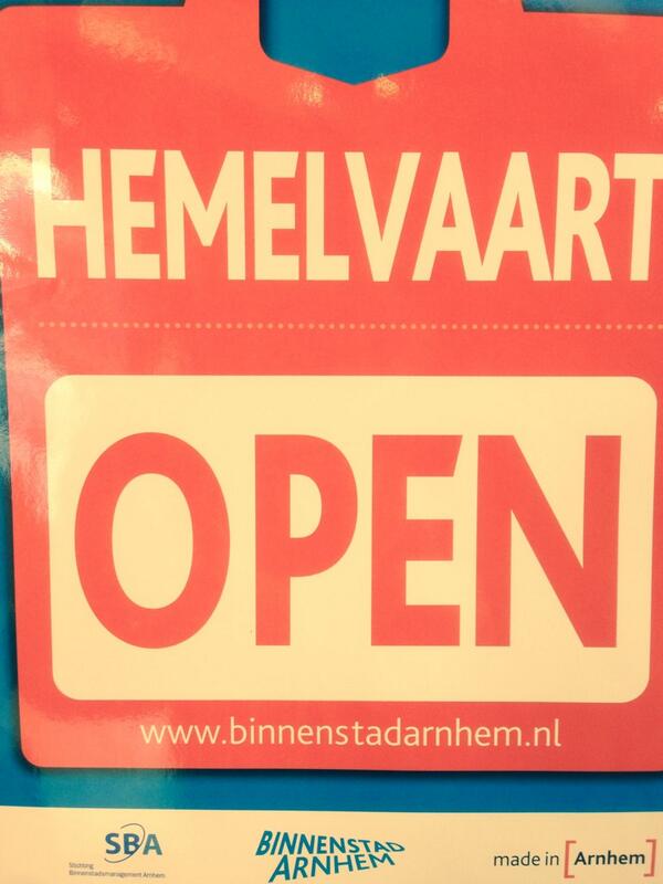 Winkels open van 12.00/17.00 #binnenstadarnhem #kermis #hommelsemarkt  Muziek op de #korenmarkt