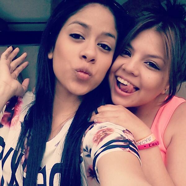 ancris23's tweet photo. Con mi guarrilla tq♡ gracias por todo @carol_mona http://t.co/6y8697DQjV