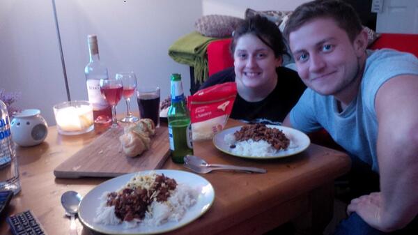 LAURENlythgoe's tweet photo. Chilli and mudslide cake for dins with these two beauts. http://t.co/6MstshFQLU