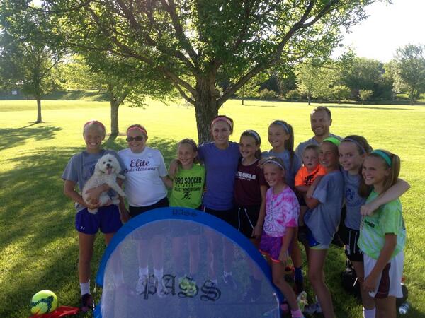 jeffbetsworth's tweet photo. St. Wenc girls getting ready for the Okoboji tournament. Some training from Liz and Vince. Nice job Zach Daub http://t.co/SQmVI7Ikx4