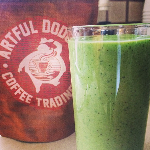ADbricklane's tweet photo. The perfect compliment to your daily coffee fix - a super food green smoothie! http://t.co/SRLpvri7KL