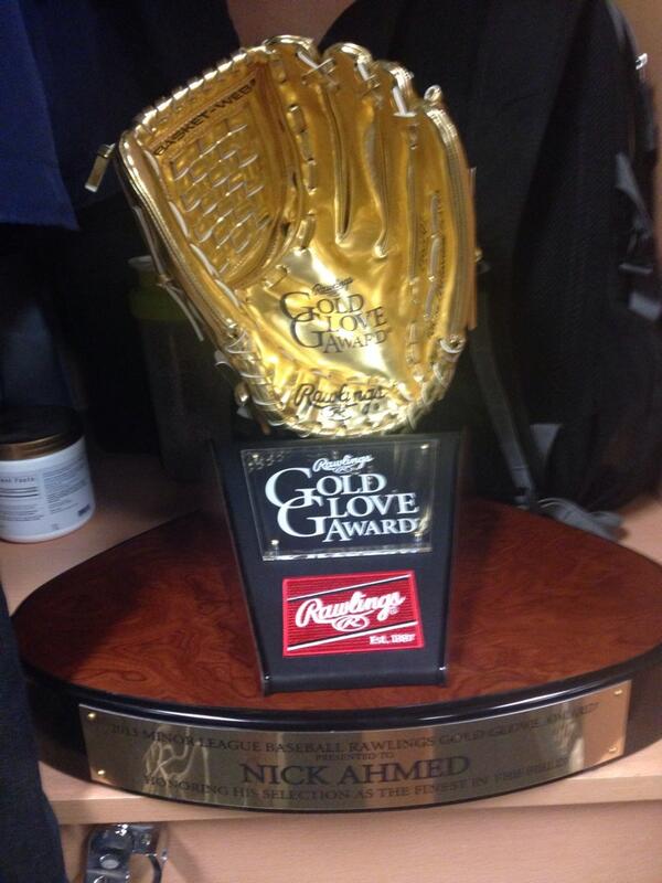 AcesClubhouse's tweet photo. @NickAhmed_ hardware given to him today!!! #goldglove http://t.co/blmpAWtgIt
