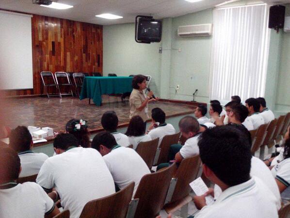 InfoChelitoC's tweet photo. Difusión de la experiencia @CONAFE_mx, en Yucatán llega a más jóvenes https://t.co/Cjw005uyoY @Angel_Mazid @VickySusa http://t.co/i7poEBGz2A
