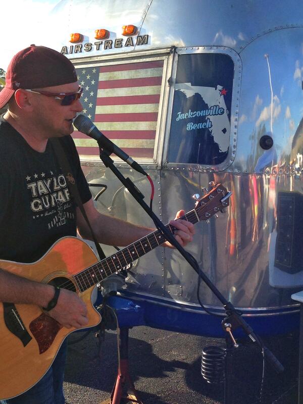 WhatsTheCatchh's tweet photo. @JaxAcoustic @jaxrestreviews you can check him out on FB http://t.co/1ydySWgj6E