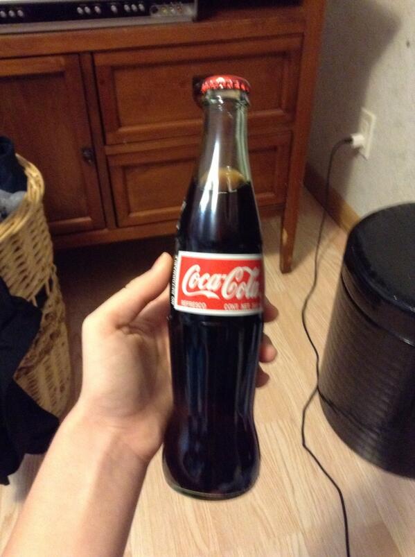 faustmiah's tweet photo. Yummy #cocacola 😍 http://t.co/iQorytiOtY