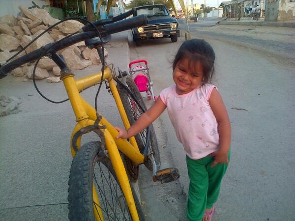 AngelesArboleda's tweet photo. Qiere una yeka http://t.co/y8rK1dfHN2