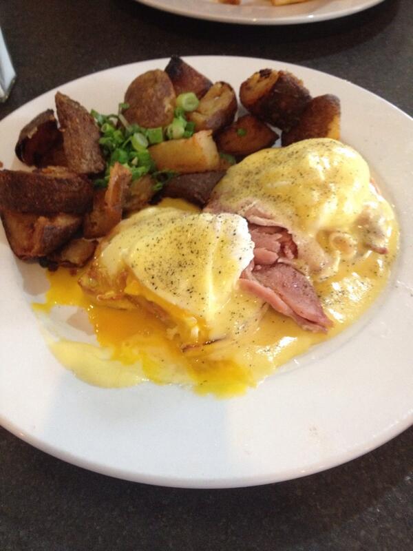 MealswithMaggie's tweet photo. Just feeding my eggs Benny addiction at @FloydsDinerVic #nomnomnom http://t.co/DerBrkhkAz