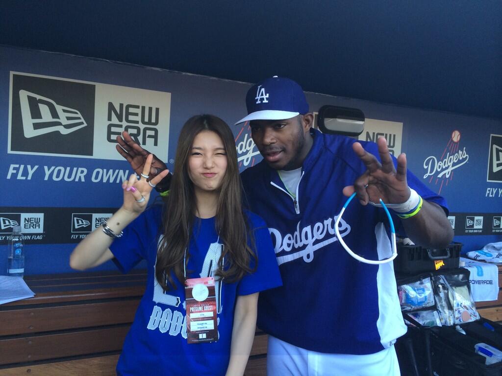 Bowxl1uIgAAt20P.jpg:large