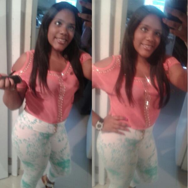 Lokiitasexii's tweet photo. #DominguitO #SencillamenteMaAMO ^-^ #SolteraDeOro #UteSabeVerdad #Sinfiltro #lalalalalalalalala ♡♥ http://t.co/C1d5qjol7S