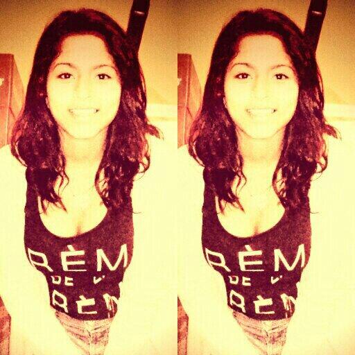 aylin_PIT1's tweet photo. Kuanto tiempo pudimos vivir en esa mentira.....(88") http://t.co/KlAFt5zuCW