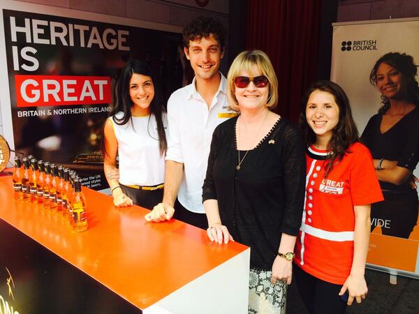 JohnPearson68's tweet photo. Baroness Bonham-Carter, PM's Trade Envoy, visits Feria de las Culturas @mxbritish @LenaMilosevic1 @Strongbowgoldmx http://t.co/uXcKqrZuvQ