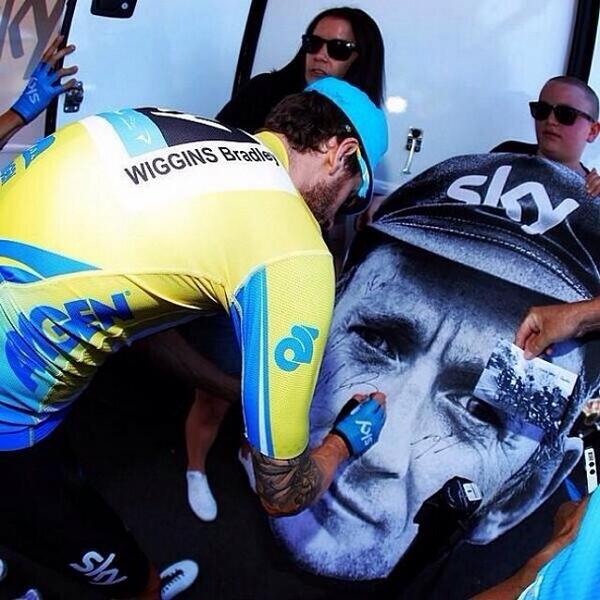 Champion_System's tweet photo. #atoc2014 #wiggins #winner #csleaderjersey #goldenjersey - From Instagram http://t.co/hmhTv182iK