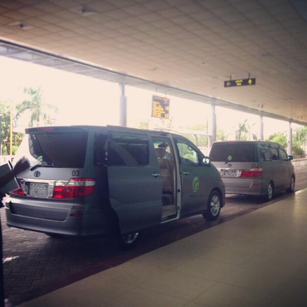 CenturionAuto's tweet image. 01&amp;amp;03 at the Yangon International Airport waiting for clients curbside
#yangontransportation