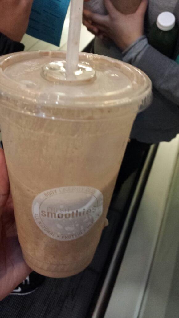 MMann21's tweet photo. Post workout smoothie @BodyEnergyClub #naturalchocolatemonkey #refreshing #feelgood http://t.co/hFekrr4rHj