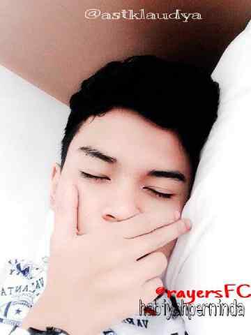 taehyun9ssi's tweet photo. Tidur aja masih gaya gaul kan si abang @rayhan28_ http://t.co/TWv2ZMRlZn