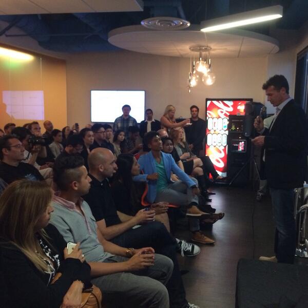 DavidKanuth's tweet photo. What a great crowd tonight at @begreatpartners for the Social Media Summit. #LASMS #ca33 #dkc33 #siliconbeach #tech http://t.co/tWiYuINZ4B