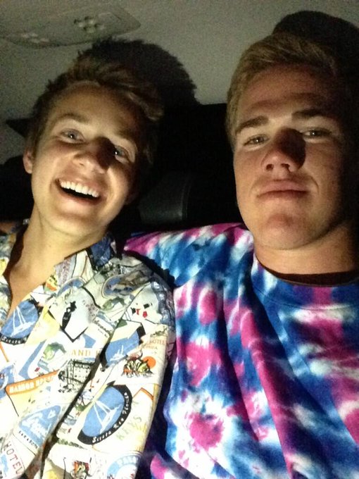 Baes http://t.co/OM5TInXQSB<a href="/tag/backtoschooldance"class="tags"><span>#backtoschooldance</span></a>