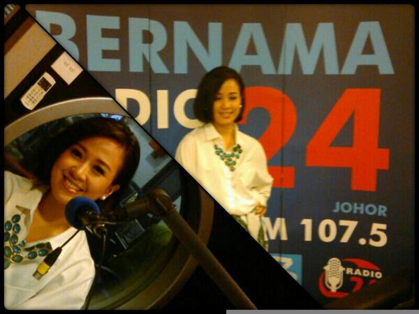 SonyMusicID's tweet photo. Pagi tadi @astridbasjar live on air di Bernama Radio 24 Malaysia #terpukau http://t.co/34UDivabgC