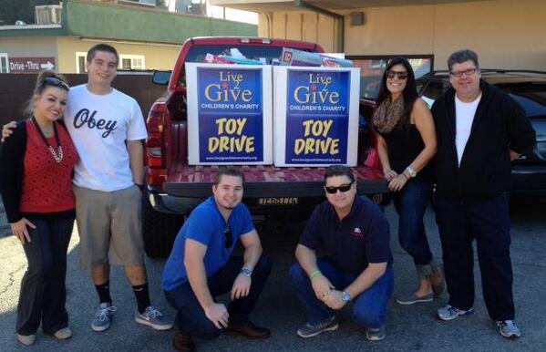 Live2GiveCC's tweet photo. we live 2 give!!! #live2givechildrenscharity http://t.co/Ek4KIWCI5c http://t.co/bHDn7IaGEY