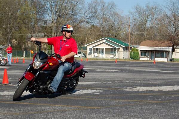 MotorcyClass tweet picture