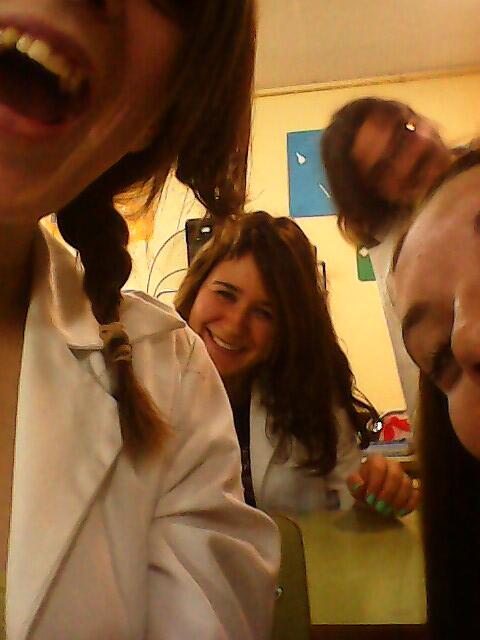 albasb1's tweet photo. En clase con @MariConsu93, @HelenarpRubio y @adrian_elyayo http://t.co/5eBDXm3f4e