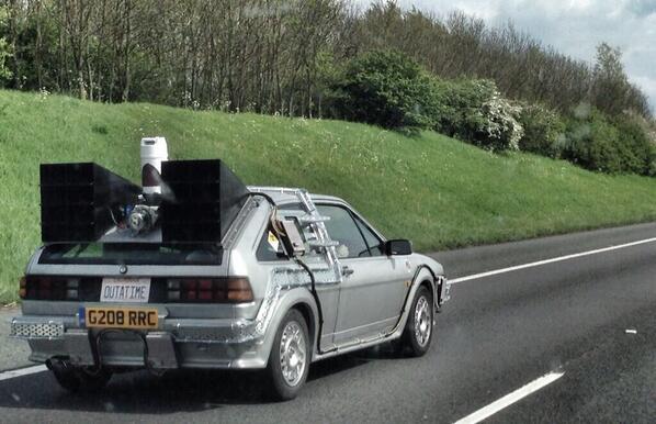 onlymotors's tweet photo. Car magazines, do you still buy them or are they £5 dust collectors? #itsnotthefutureitsnow http://t.co/2baVglGRg0 http://t.co/vcN0Z5O6cy