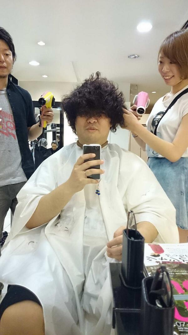 落合福嗣 美容院にいるんだけど天然パーマを伸ばすとこんなんなるんだぜ モップ犬みたいでっせ Http T Co Wgsfnnvtml 落合福嗣 美容院にいるんだけど天然パーマを伸ばすとこんなんなるんだぜ モップ犬みたいでっせ Http T Co Wgsfnnvtml