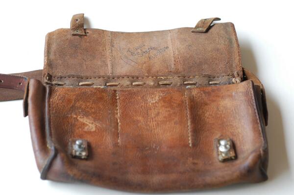 kdclondon's tweet photo. Heritage in a bag from @LeBoulotDodo - rare WWI Swiss army leather bag available at http://t.co/BuMkSSKR5z via @Etsy http://t.co/lIZ7WZfbsb