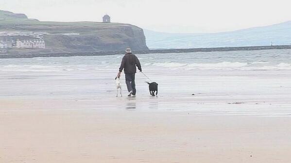 BBCNewsNI's tweet photo. NI beaches win awards for water quality http://t.co/JwroXjVS8b http://t.co/SJFEuBHRD4