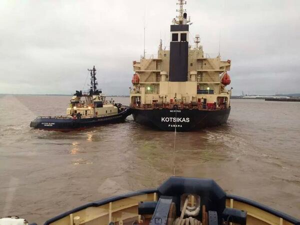 Animal Feed bulk carrier on its approaches to Royal Portbury
