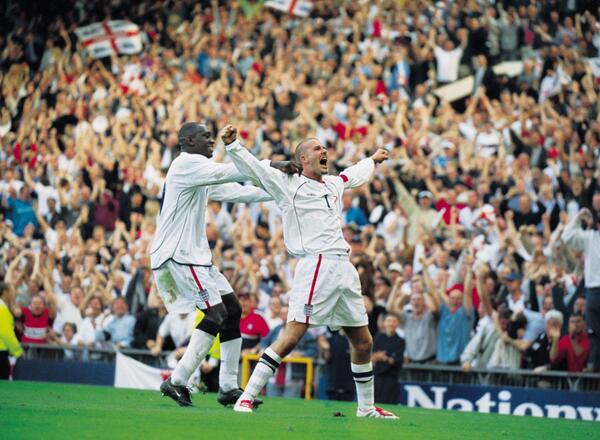 Retweet if David Beckham was your favourite ever number 7: bit.ly/1fxuU8M #SST