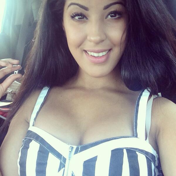 brunnetteeoh's tweet photo. #NewpP 💋💋💎💎 http://t.co/jd4RAyk3NG