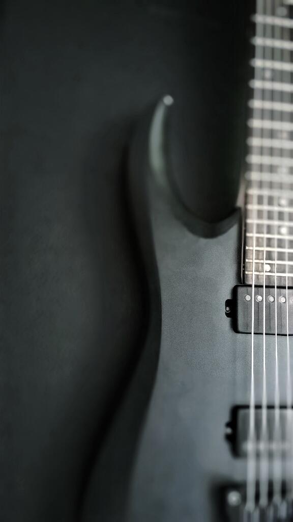 EverythingsR's tweet image. Once you go black.....