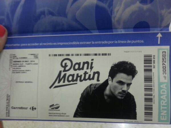 Raquel_escrich's tweet photo. Estar estudiando y que mi motivación sea la recompensa d mañana al acabar el examen!!!te esperamos!!@_danielmartin_ http://t.co/nICxbIBaBQ