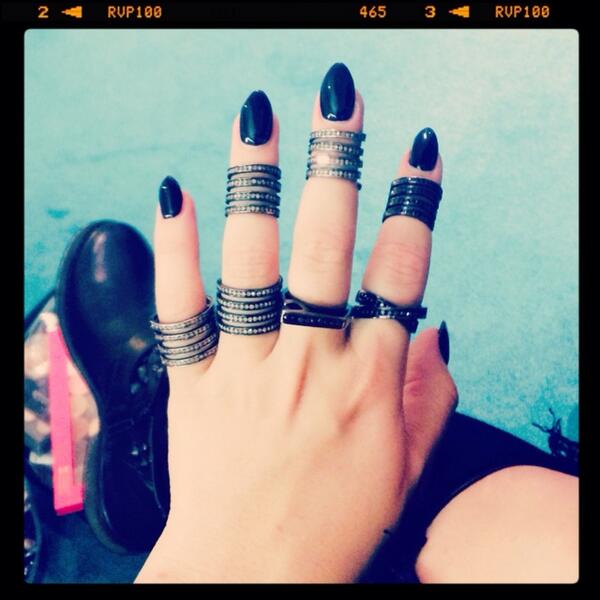 ddlovato's tweet photo. Ban's a make her dance..... @lynn_ban 😜💎💕 http://t.co/qiRZhmS7j2