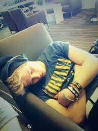 dimpIcss's tweet image. Danny looks so cute when he's sleeping 🌸💕