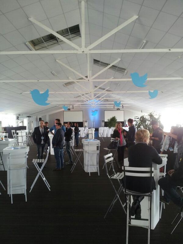 1vanhelsing1's tweet photo. Something blue and exciting is afoot! #HelloAfrica http://t.co/S88fp4fyOa