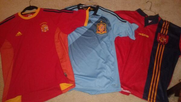 outonthepatio's tweet image. @littlelibbs Hmmm, which one? Eeny, meeny, miny, moe. #LaFuriaRoja #VivaEspaña #WardrobeProblems