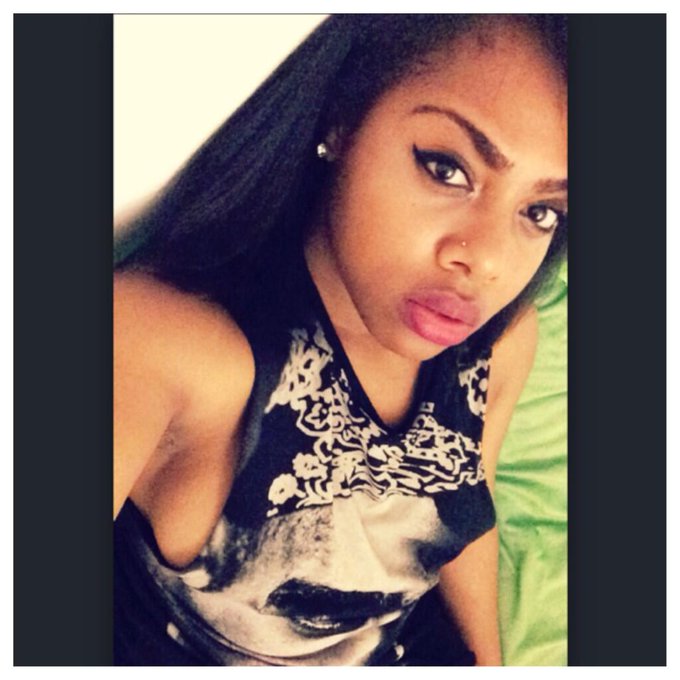 Watch I s a b e ll e's leaked NSFW photo on TwXstars