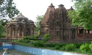 LalDhal's tweet photo. jodhpur-Mandore-garden http://t.co/rhhIRvfGKC