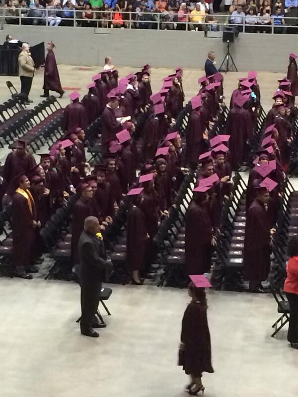 laurilar's tweet image. See that guy with the maroon cap that's my baby #2014Grad #HarlandaleHS #emotional #SuperProudAuntie