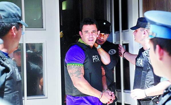 clarincom's tweet photo. Confirman el procesamiento de Suris por narcotráfico http://t.co/dnkYtyW5Yo http://t.co/iSjS4QIcgp