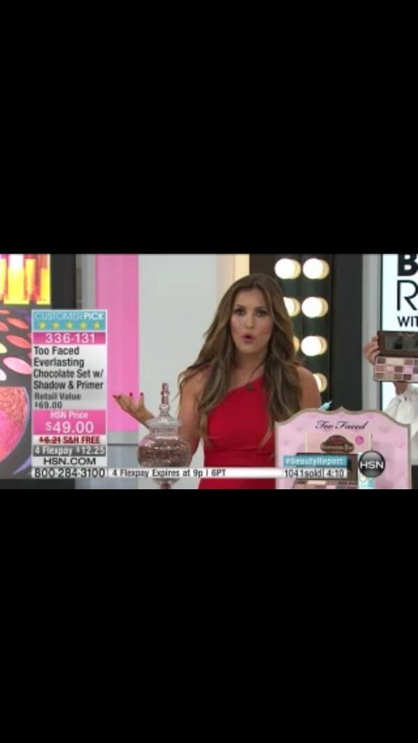 askjillian's tweet photo. Omg thank you!! Our #chocolatebar is flying out @hsn Love #BeautyReport #cocaopowder http://t.co/7sBz1raItM