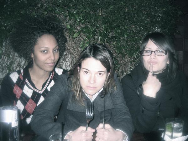 UHHML's tweet photo. #TBT Everyone pls follow the Awesome! drummer @MzWarrington #BFF w/ @Leisha_Hailey @UhHuhHerMusic http://t.co/Hs9kqyXWsn