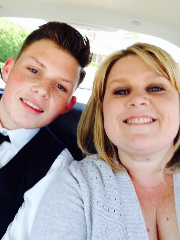 YbarraAol's tweet photo. Off to graduation so proud of my son http://t.co/htYjLQOU82